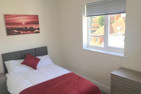 7 bedroom flat share for sale - West Byfleet