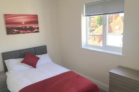 7 bedroom flat share for sale, West Byfleet