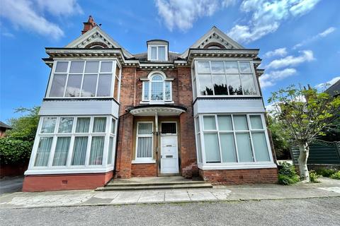 2 bedroom flat for sale, Bargate, Grimsby, North East Lincolnshire, DN34