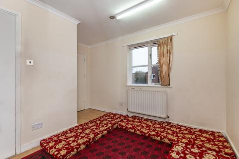 2 bedroom end of terrace house for sale - Ilex Road, London