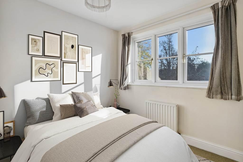 Pembroke Road, London, SE25 3 bed detached house for sale £425,000