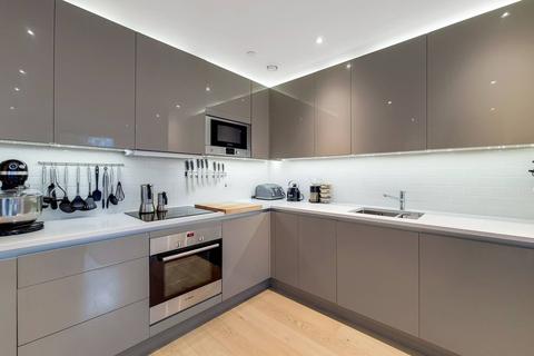 3 bedroom flat for sale - New Paragon Walk, Elephant and Castle, London, SE17