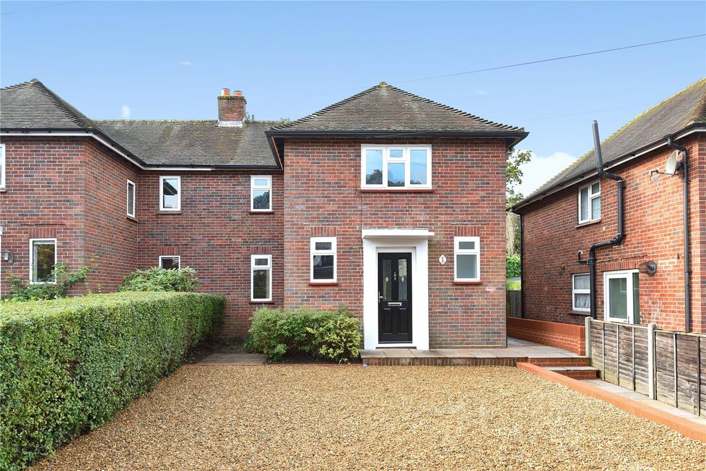 Woodlands Lane, Windlesham, Surrey, GU20 3 bed semidetached house £