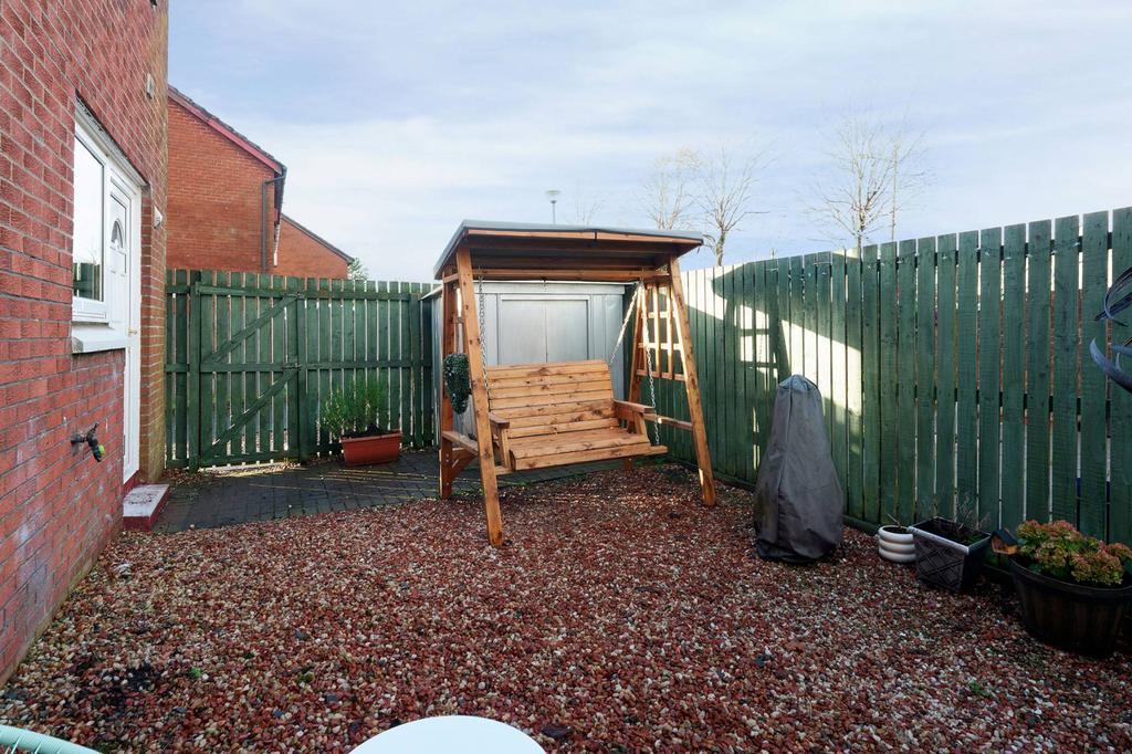 MFL6212078 696.jpg