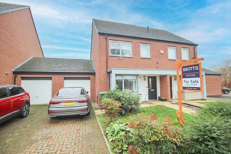 Dudley Street, Bilston, WV14 0LA 3 bed semidetached house for sale £