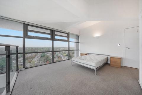 2 bedroom penthouse to rent, Lumiere Building, Romford Road E7 8AY