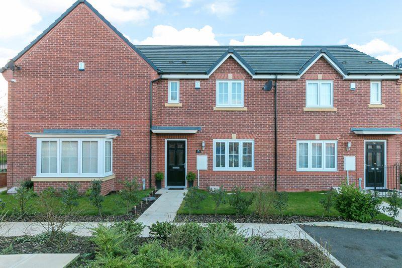 Gauntley Gardens, Billinge, WN5 7FP 3 bed terraced house £895 pcm (£