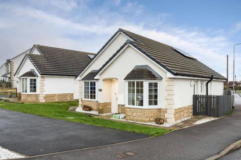 3 bedroom bungalow for sale - 8 Kenneth Court, Kennoway, Leven, KY8 5SP