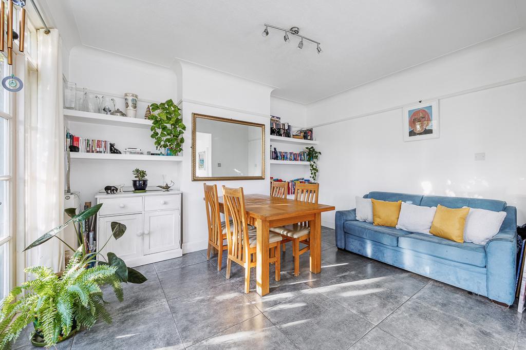 Open-Plan Living/Dining Spaces