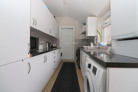 2 bedroom terraced house for sale - Dane Road, Biscot Mill, Luton, Bedfordshire, LU3 1JP