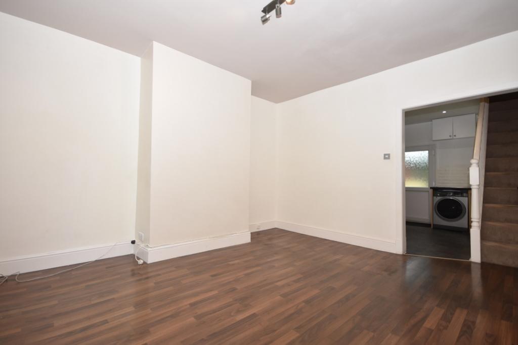 Railway Terrace, Simonstone, Lancashire, BB12 7NN 2 bed terraced house