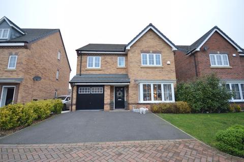 4 bedroom detached house for sale - St. Peters Walk, Widnes