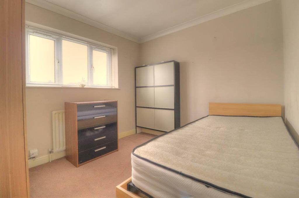 Raymond Drive, Bradford, West... 3 bed detached house £190,000