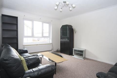 17 Wessex Lane, Greenford, UB6 8XB
