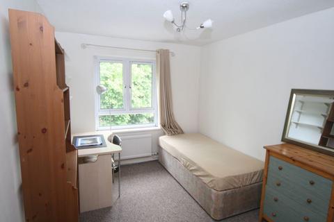 17 Wessex Lane, Greenford, UB6 8XB