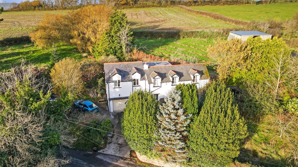 Bickleton, Nr Instow, Barnstaple, Devon, EX31 4 bed detached house for