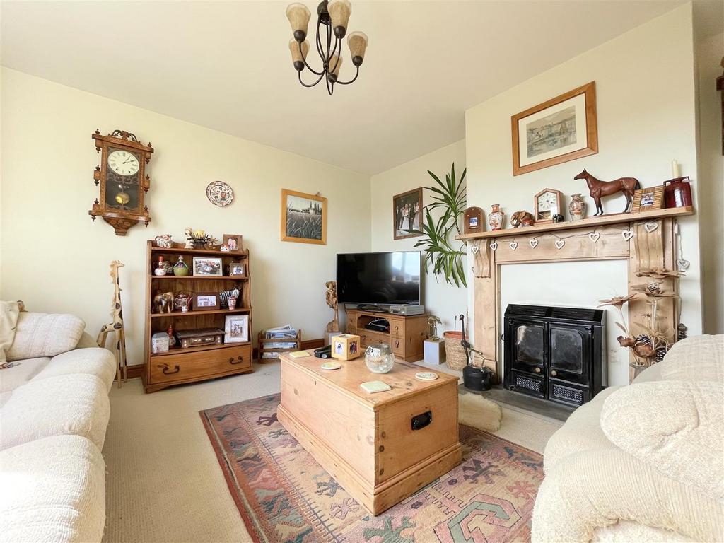 Fuller Road, Perranporth, Cornwall 3 bed semidetached house for sale £335,000