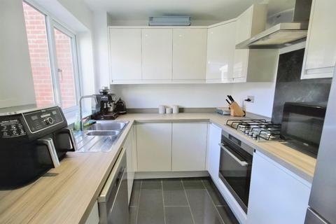 22 Markham Croft, Wolverhampton, WV9 5PU