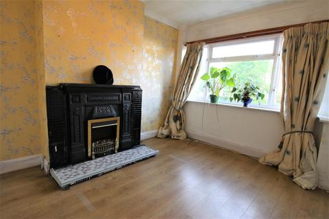 3 bedroom semi-detached house for sale - Church Hill, Penn