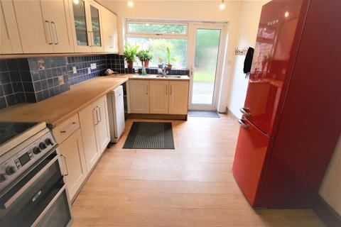 4 Church Hill, Penn, Wolverhampton, WV4 5PW