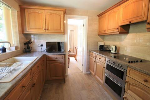17 Alderdale, Wolverhampton, WV3 9JF