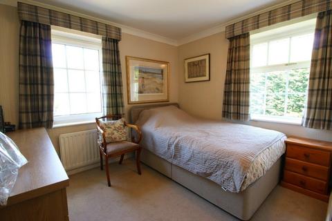 17 Alderdale, Wolverhampton, WV3 9JF