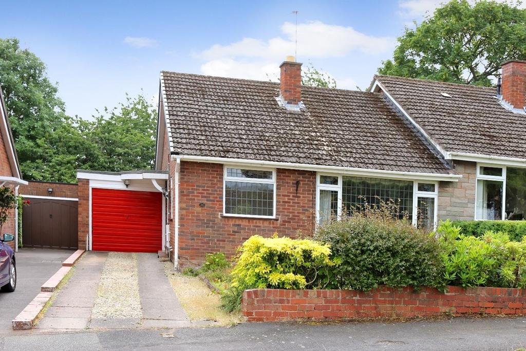 Manor House Park, Codsall 1 bed semidetached bungalow £235,000