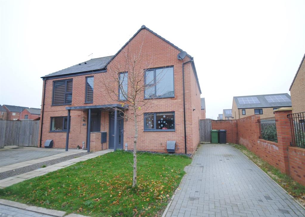 Mallard Avenue, Allerton Bywater, Castleford 3 bed semidetached house for sale £235,000