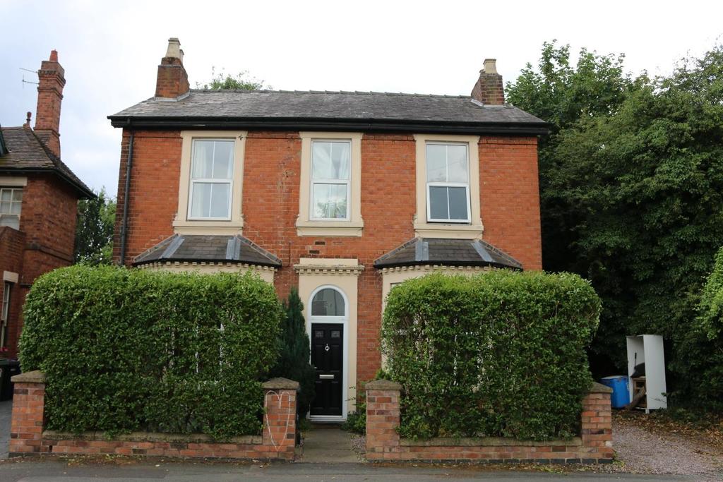 Newbridge Street, Newbridge... 3 bed detached house £999 pcm (£231 pw)
