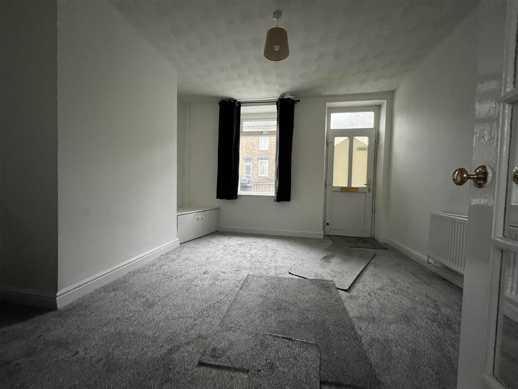 Old Mill Lane, Barnsley 2 bed terraced house £69,995