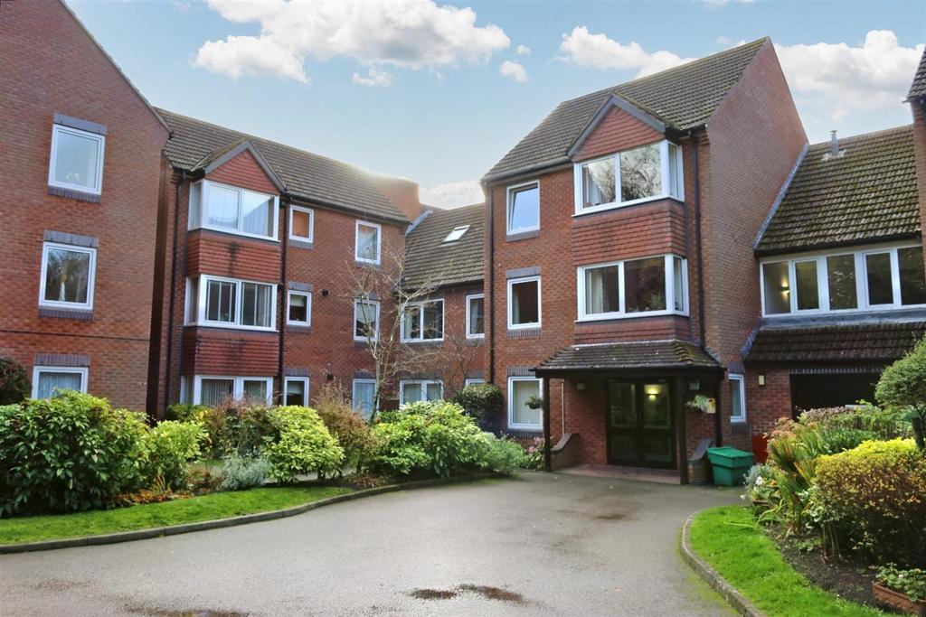 Corfton Drive, Tettenhall 2 bed apartment for sale £129,950