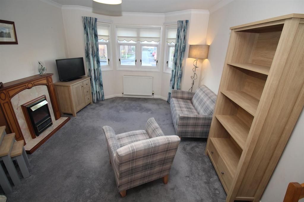 Johnston Street, Greenock 2 bed flat £114,000