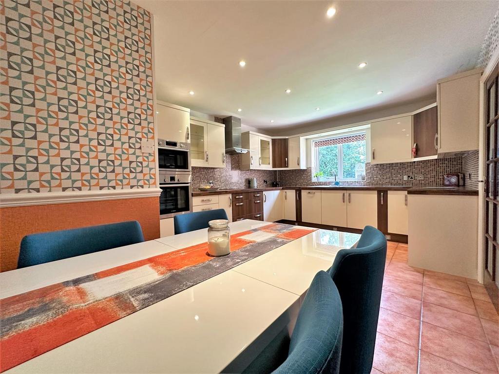 Open Plan Dining Kitchen 485
