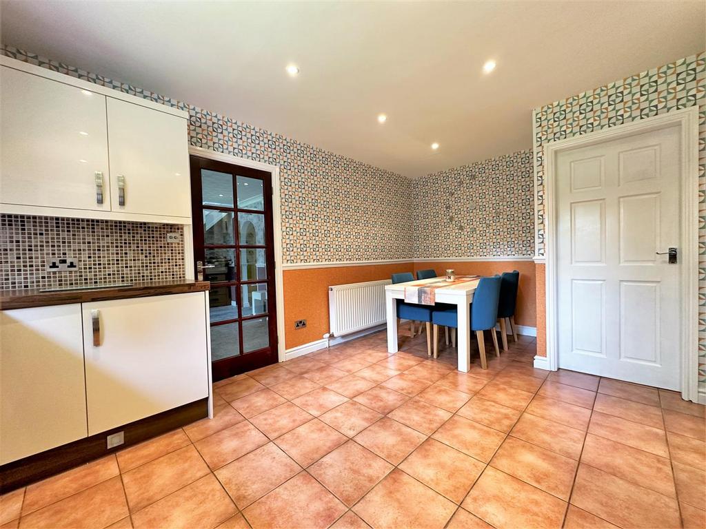 Dining Area 480