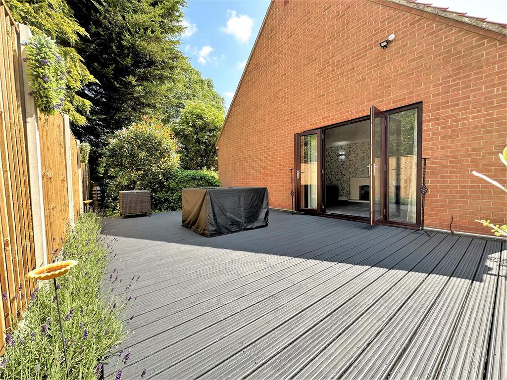Decked Seating Area 458