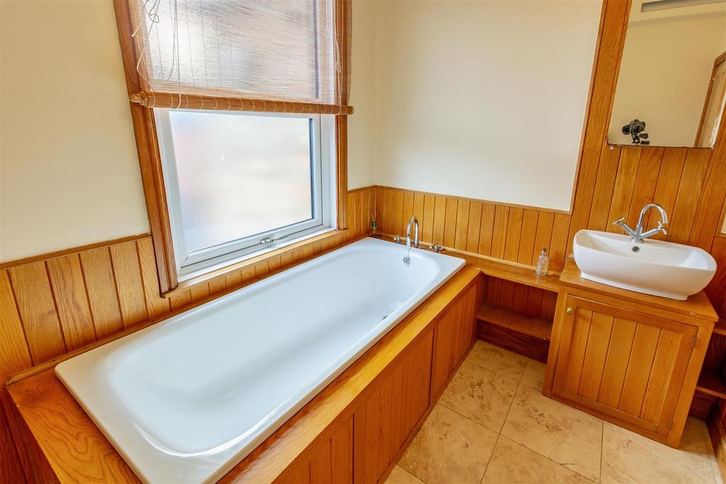 Bathroom1-HDR copy.jpg