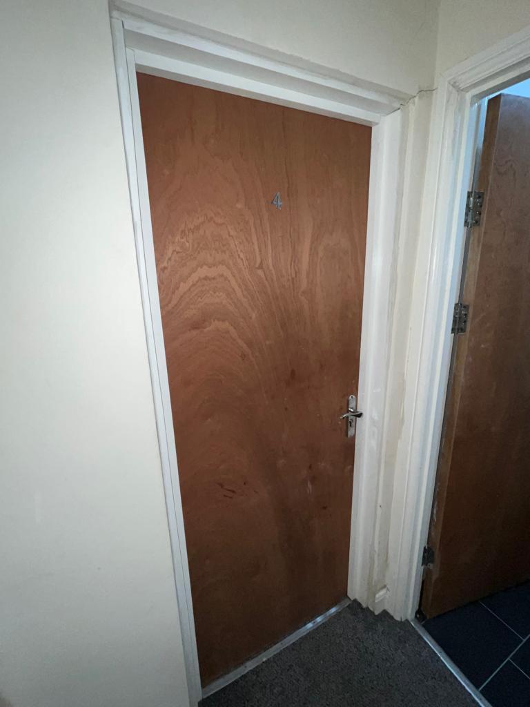 Double furnished room