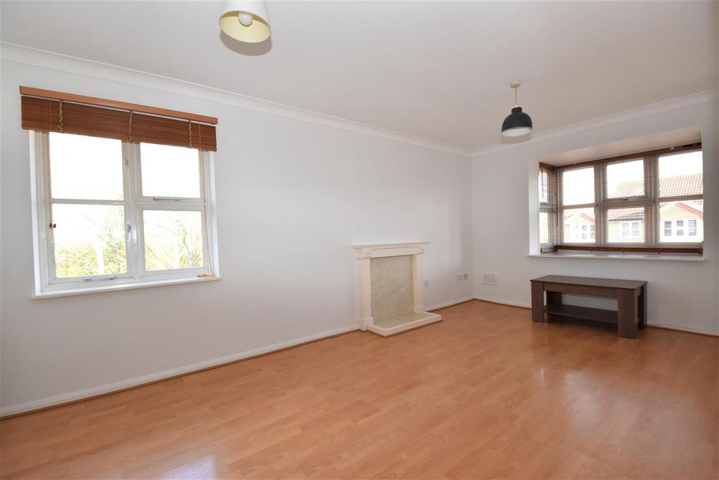 Staffords Place, Horley 1 bed flat £1,100 pcm (£254 pw)