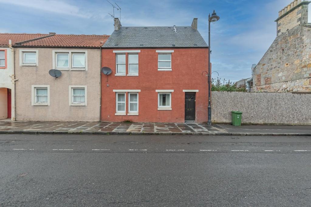 Main Street, Clackmannan 2 bed flat £49,995