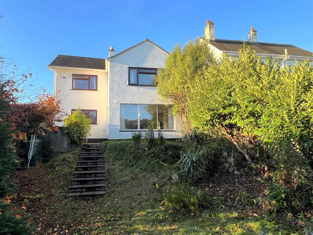 Trevarrick Drive, St. Austell 4 bed detached house for sale £375,000