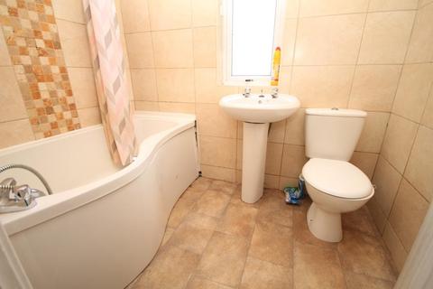 22 West Royd Drive, Shipley, BD18 1HN