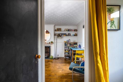 49 Lynton Road, Bristol, BS3 5LY