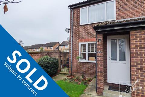 36 Armoury Drive, Gravesend, DA12 1NB