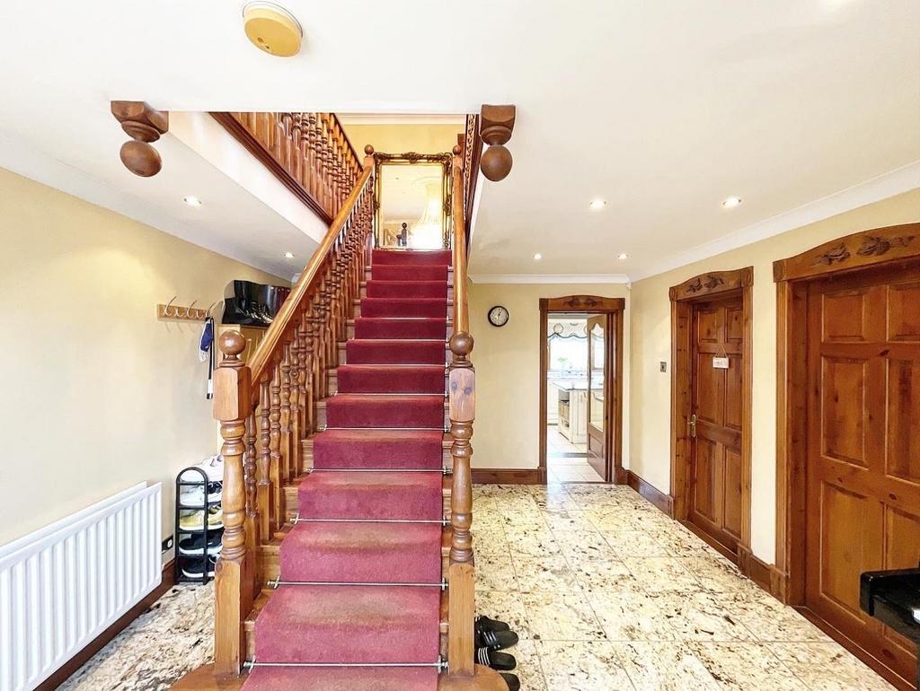 EEF17 CA6-C751-449 B-93 CA-F81 A2 BF4 D83 E.jpg