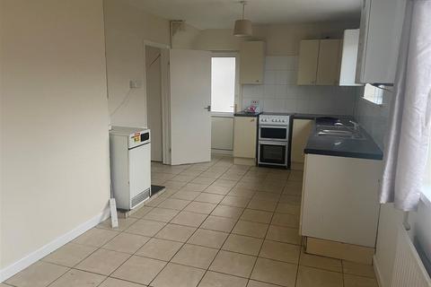 12 Bryncoch, Llanelli, SA14 8RE