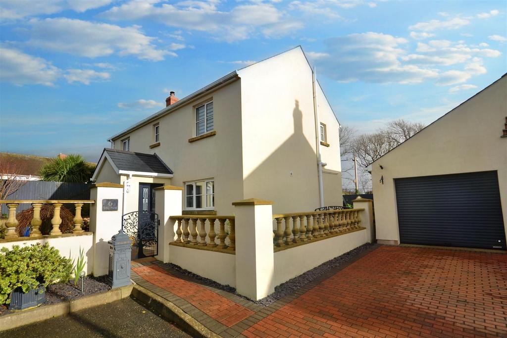 May Park, Jameston, Tenby 4 bed detached house for sale £400,000