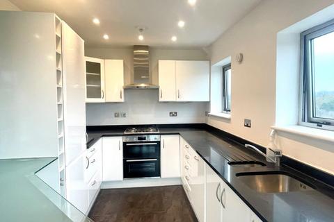 3 bedroom penthouse to rent, South Penthouse, The Park Apartments, London Road, Brighton