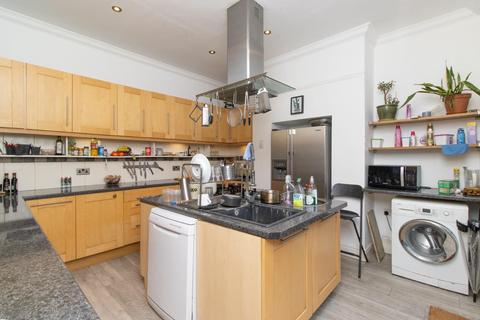 6 bedroom end of terrace house for sale - Grosvenor Place, Margate