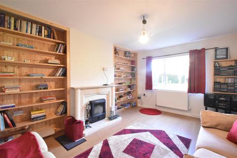 3 bedroom semi-detached house for sale - 2 Ebury Avenue, Shrewsbury, SY1 4PX
