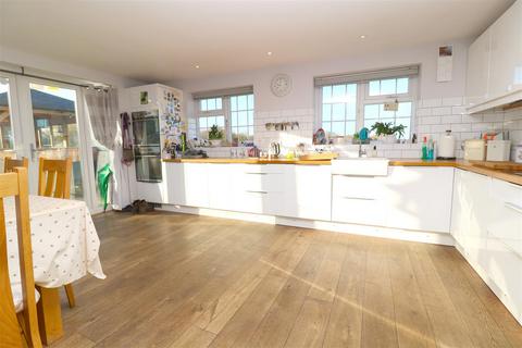 79 Colne Road, Coggeshall, Colchester, CO6 1TH